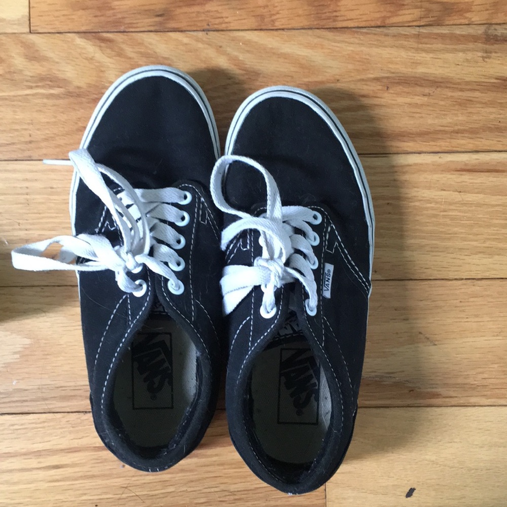 Vans - Picture 3 of 3